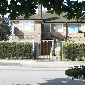 https://gateway-lodge-speke.hotelsin-chester.com