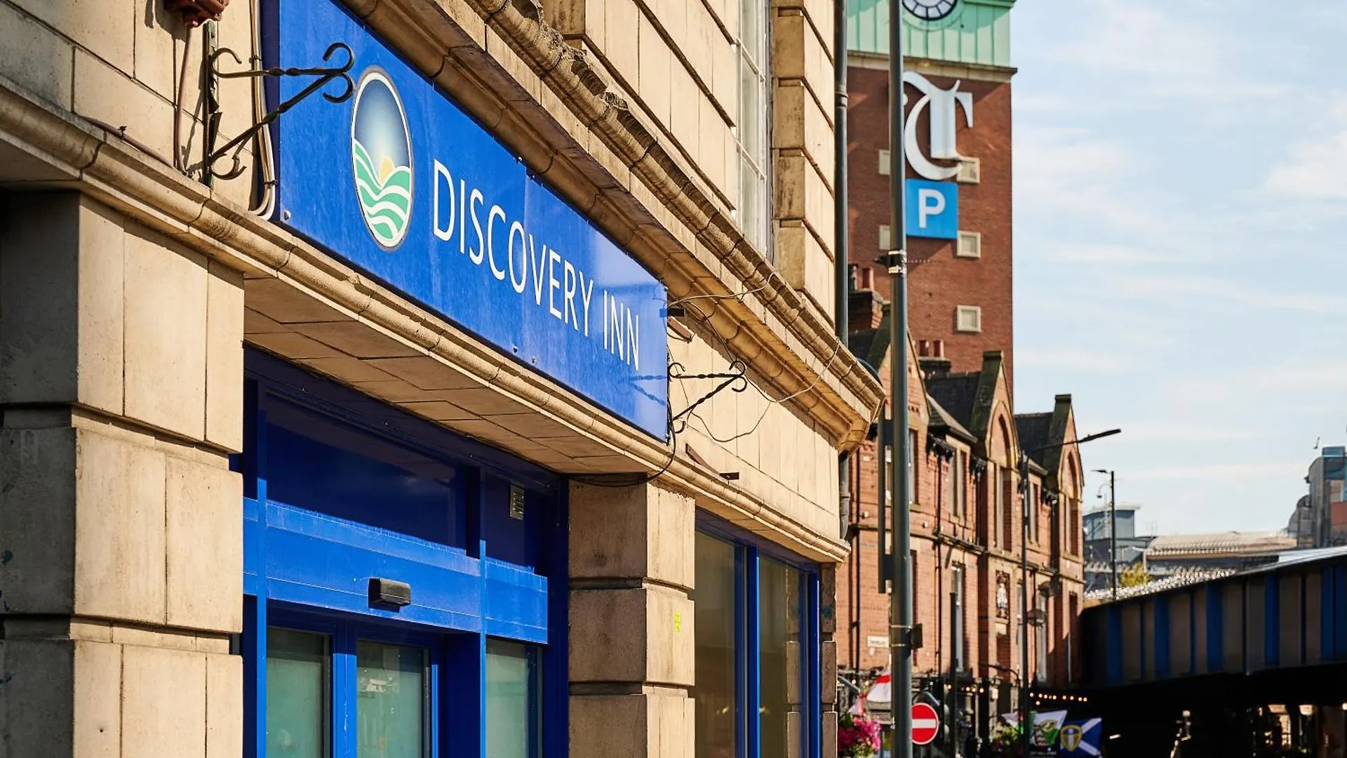 Hotell Discovery Inn - Leeds