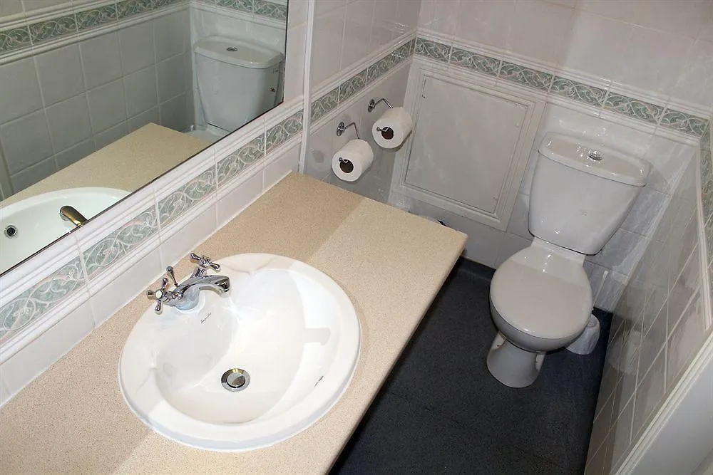 Discovery Inn - Leeds