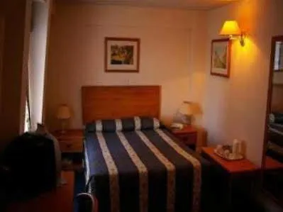 Hotell Discovery Inn - Leeds